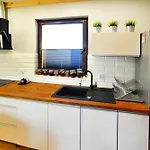 Holiday Home With Garden, Sauna, Jacuzzi بيت للعطل ملنك