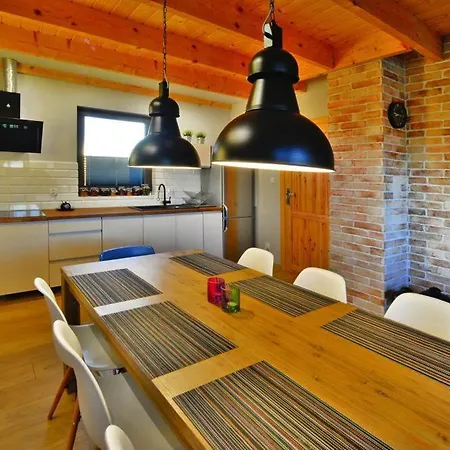 Holiday Home With Garden, Sauna, Jacuzzi * Mielenko