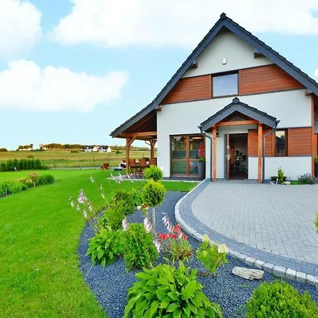 Holiday Home With Garden, Sauna, Jacuzzi Casa vacanze Mielenko