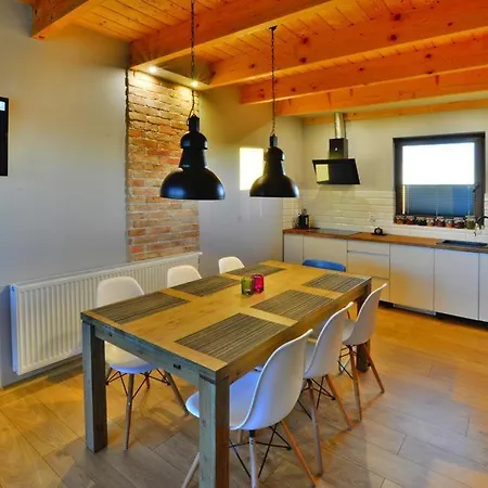 Holiday Home With Garden, Sauna, Jacuzzi Casa vacanze Mielenko