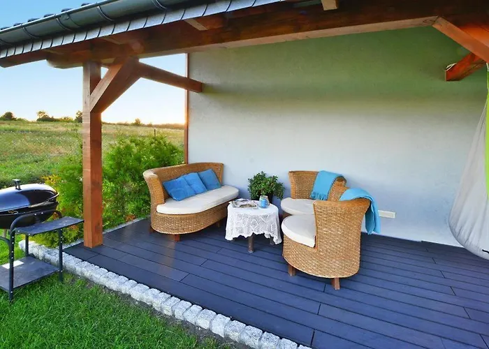 Dom wakacyjny Holiday Home With Garden, Sauna, Jacuzzi *